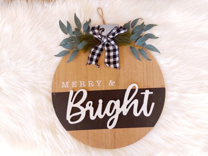 Merry and Bright Wreath - Image 2