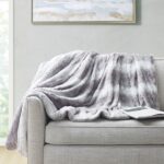 Weighted Faux Fur Blanket - Zuri