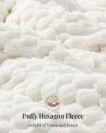 Topblan Weighted Blanket in Hexagon Cream