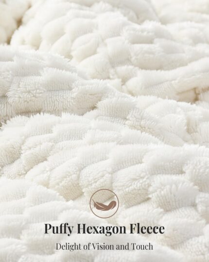 Topblan Weighted Blanket in Hexagon Cream